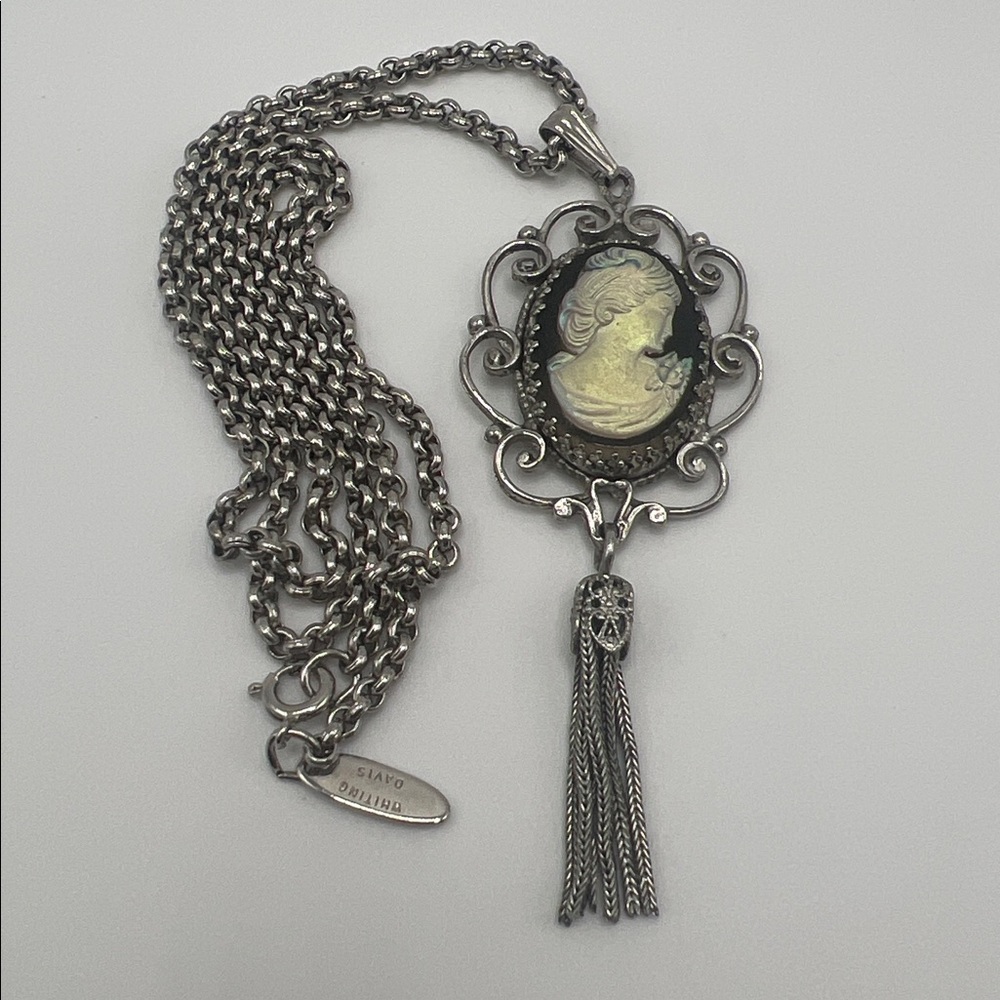 Whiting & Davis Cameo Necklace Romantic Victorian Revival Color Change Slvr Tone